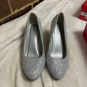 Size 11 Wide Silver Heels